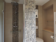 Regendusche und WC