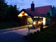 Ferienhaus bei Nacht